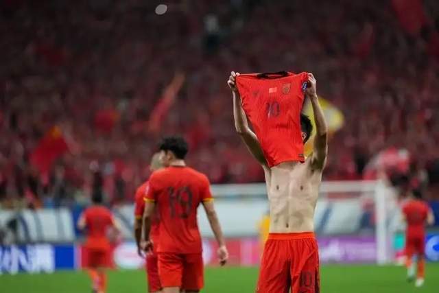 世界杯比赛高清播放-真敢说：董方卓称王钰栋留洋也白费，之前踢得好是中超水平差