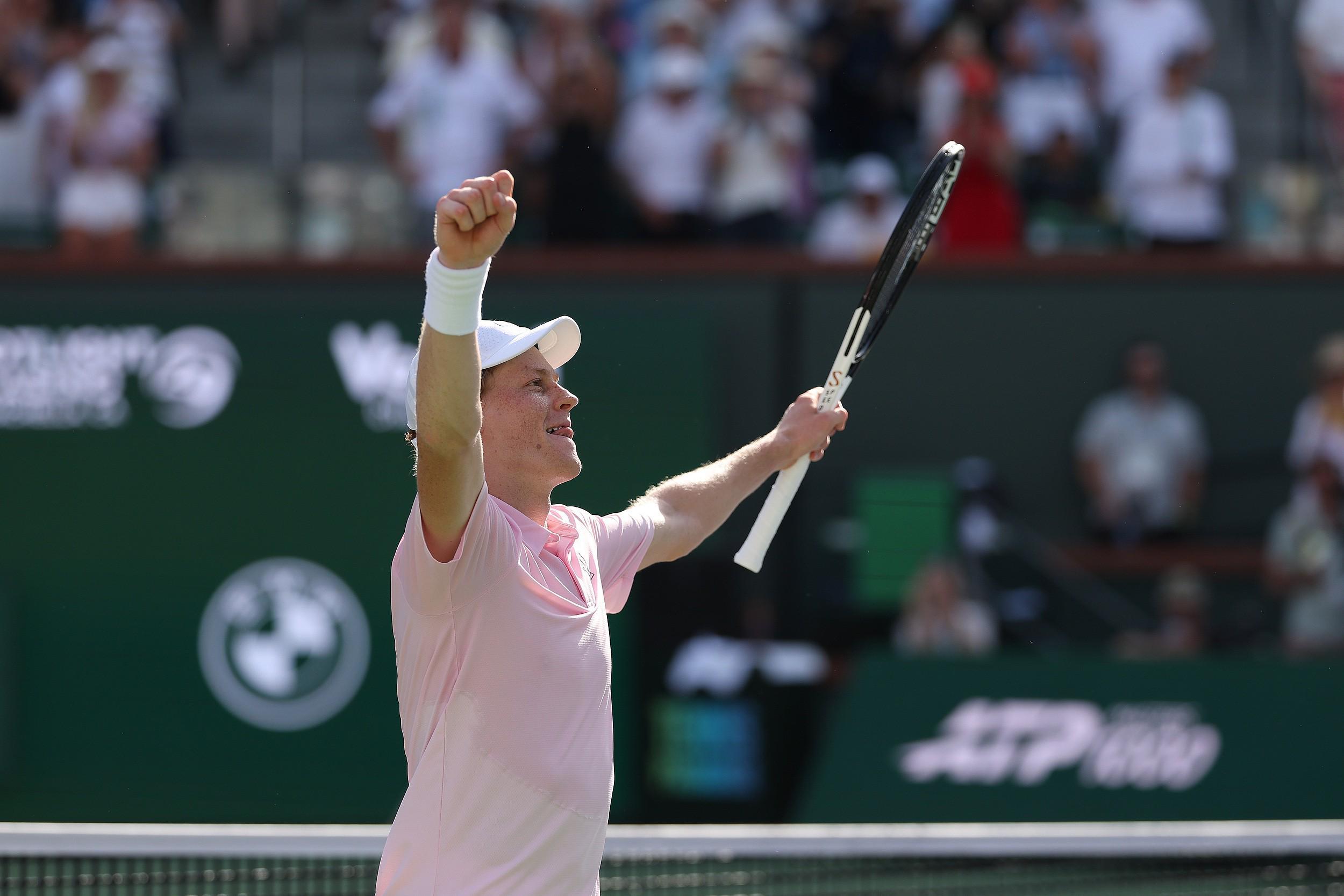 世界杯客户端更新下载-连赢两盘抢七，辛纳首夺印第安维尔斯大师赛冠军